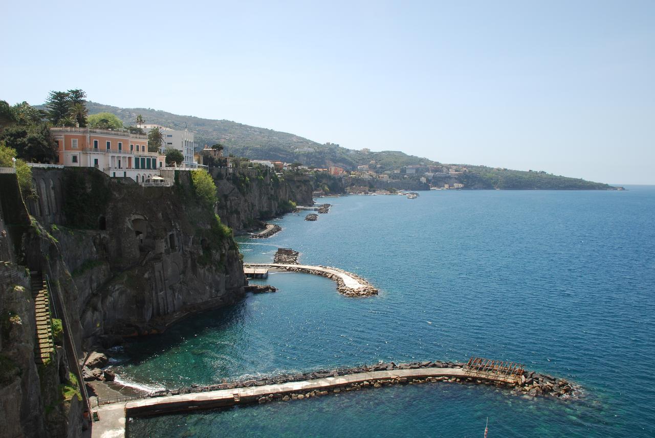 Bed and Breakfast Residenza Viviani Sant'Agnello Exterior foto