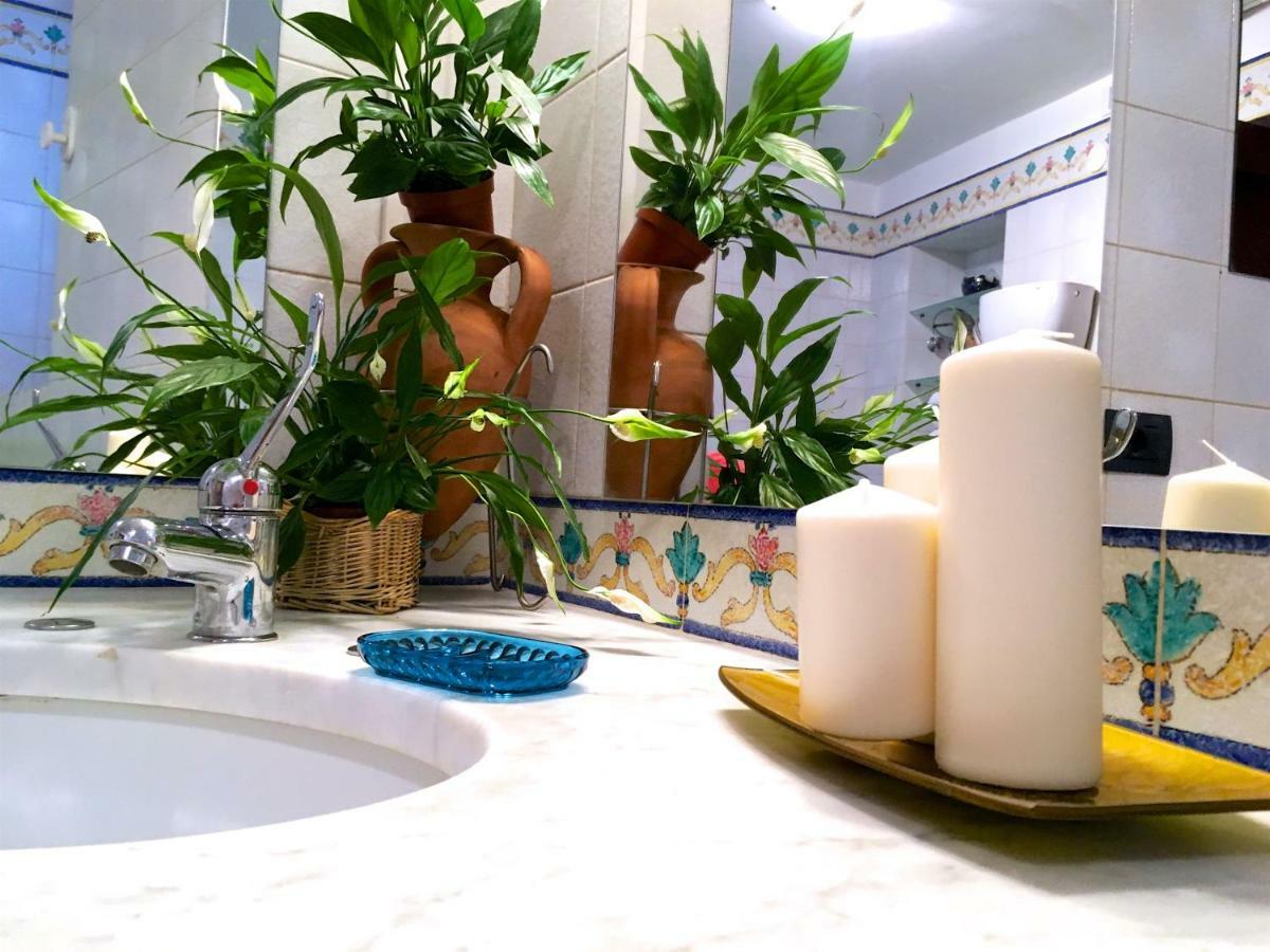 Bed and Breakfast Residenza Viviani Sant'Agnello Exterior foto